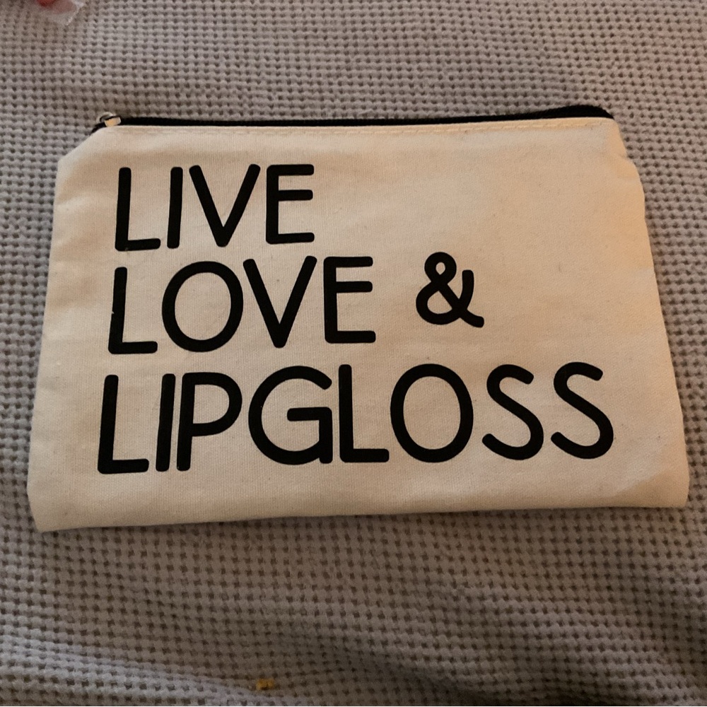 ipsy Cream and Black Cosmetic Bag